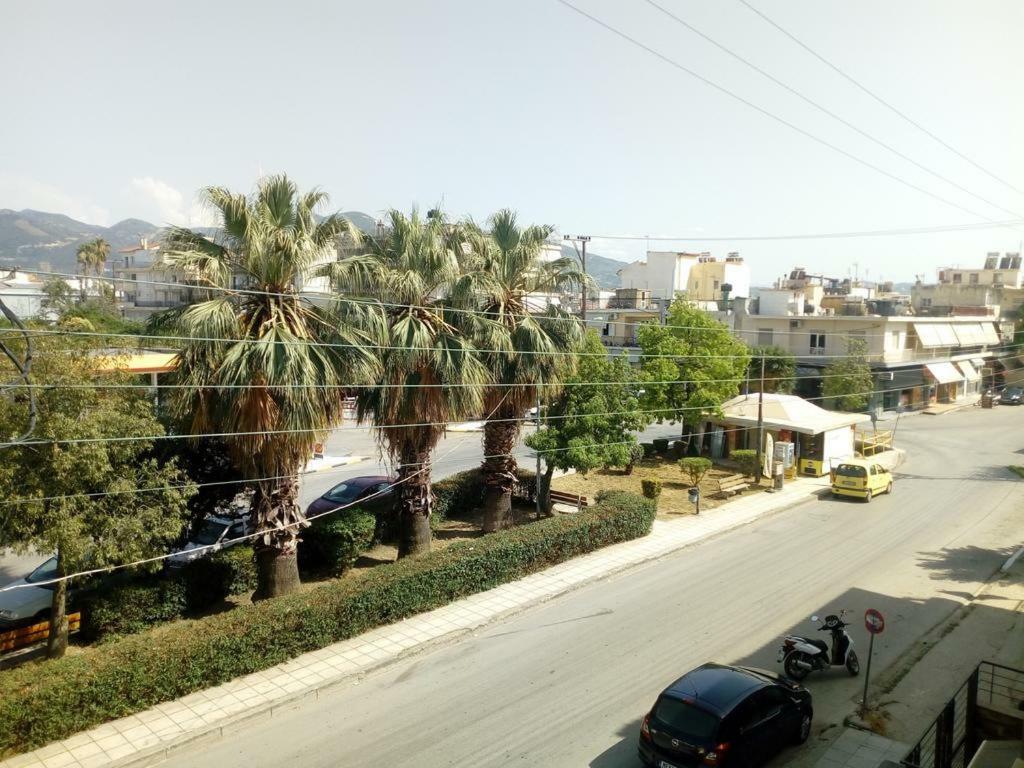 "Green Apartment" Close To Port & Center - Parking Patras Esterno foto